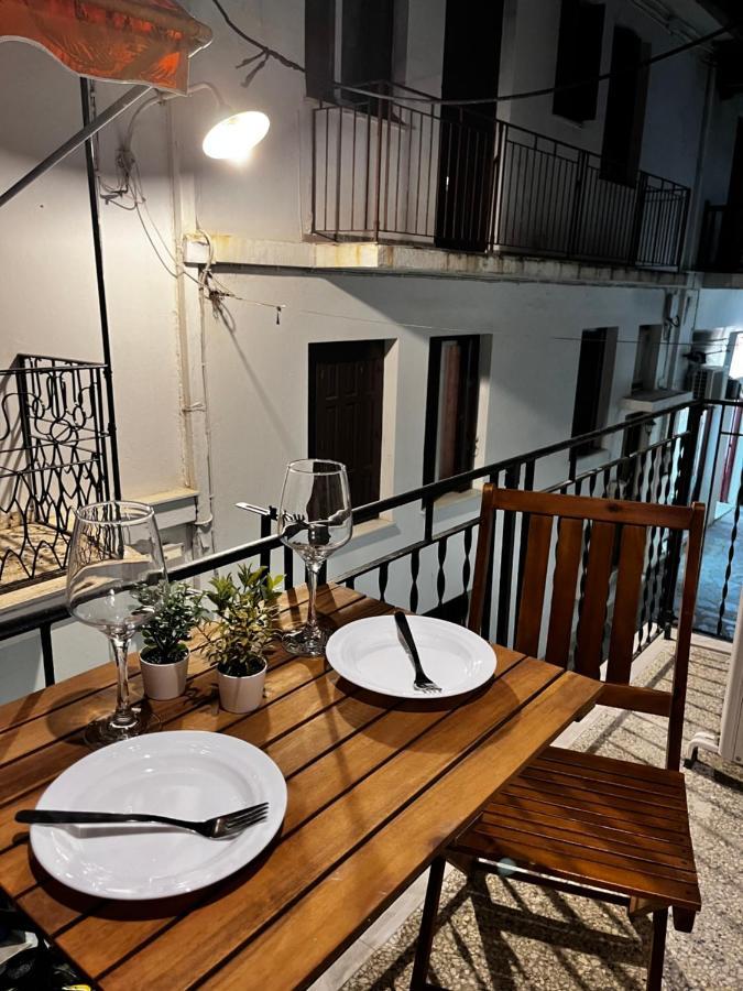 Orfeas Luxury Rooms & Studio Skopelos Town Ngoại thất bức ảnh
